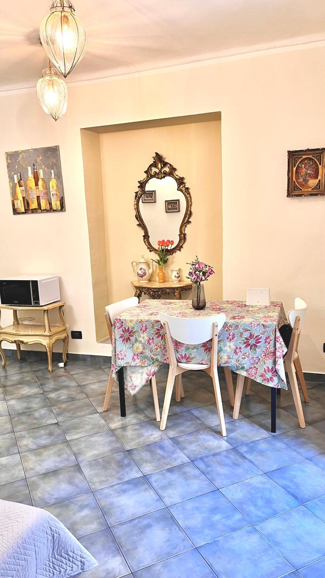 Al Bicerin Apartment, In Historical Center Of Turin Exterior photo